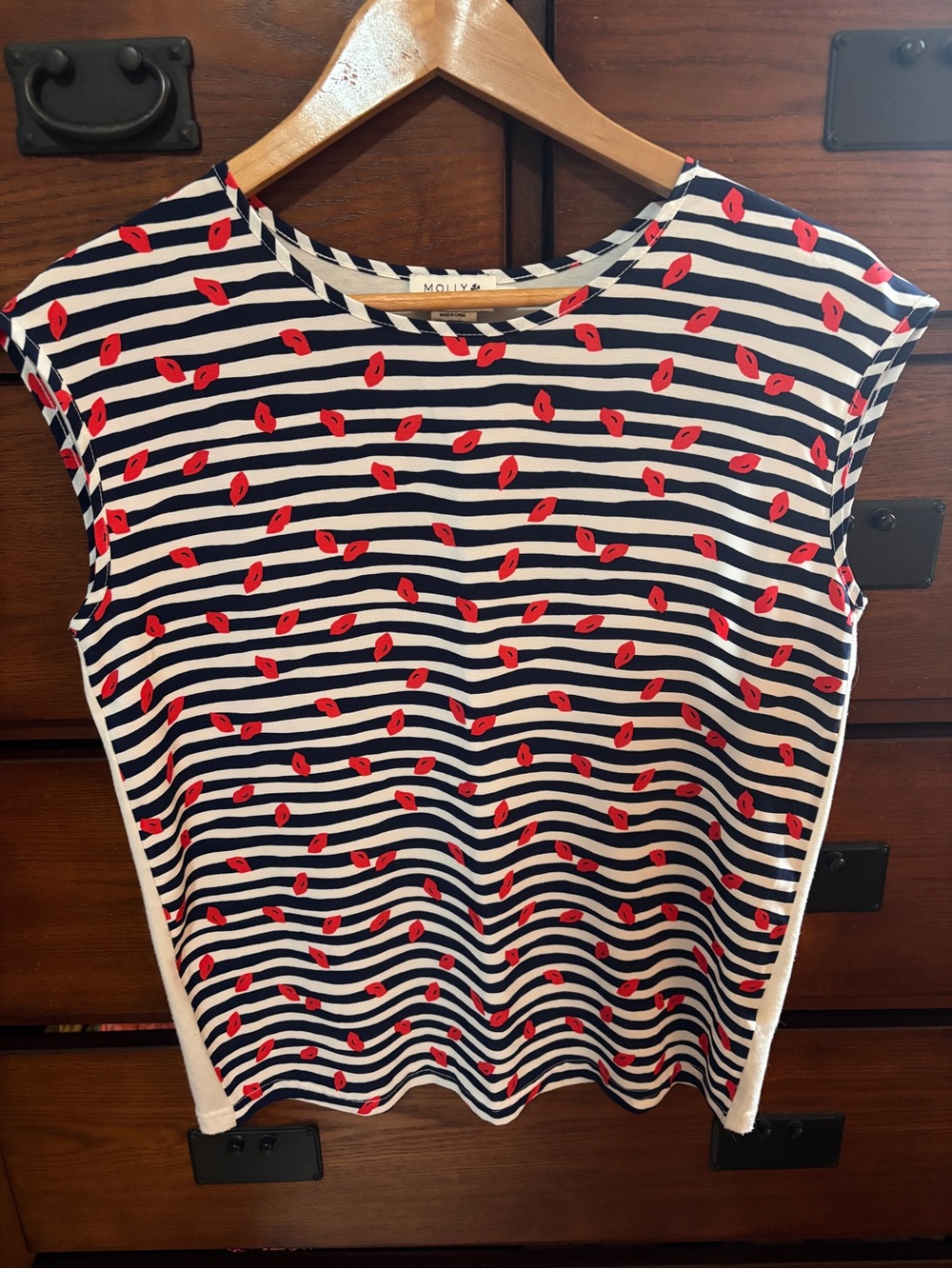 Molly Bracken Navy White Striped Red Lips Print Sleeveless Blouse XS
